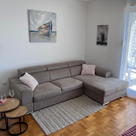 Spacious Apartment Smile With Terrace And Secure Garage Spalato Esterno foto
