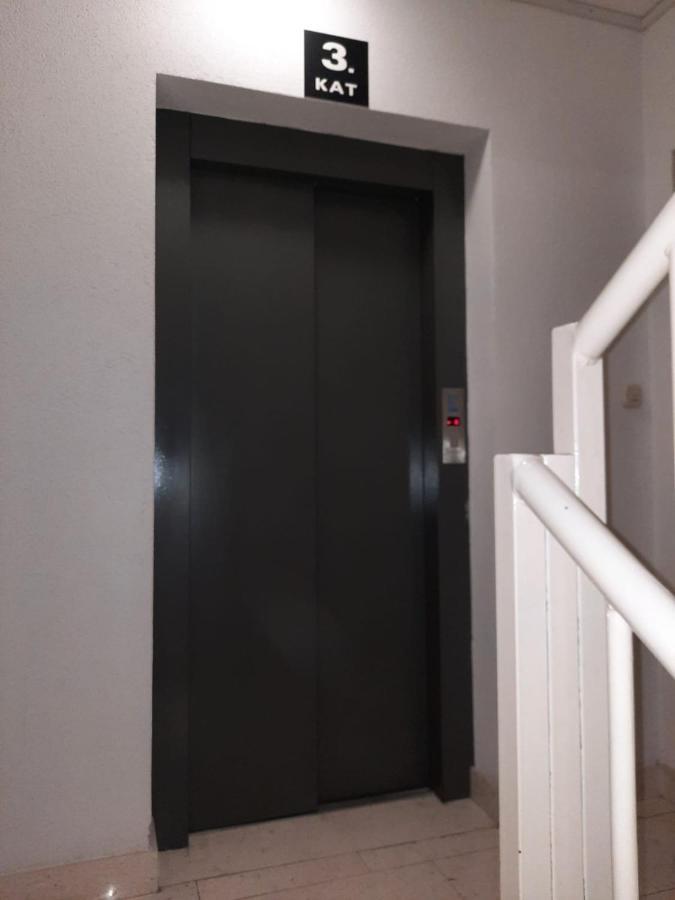 Spacious Apartment Smile With Terrace And Secure Garage Spalato Esterno foto