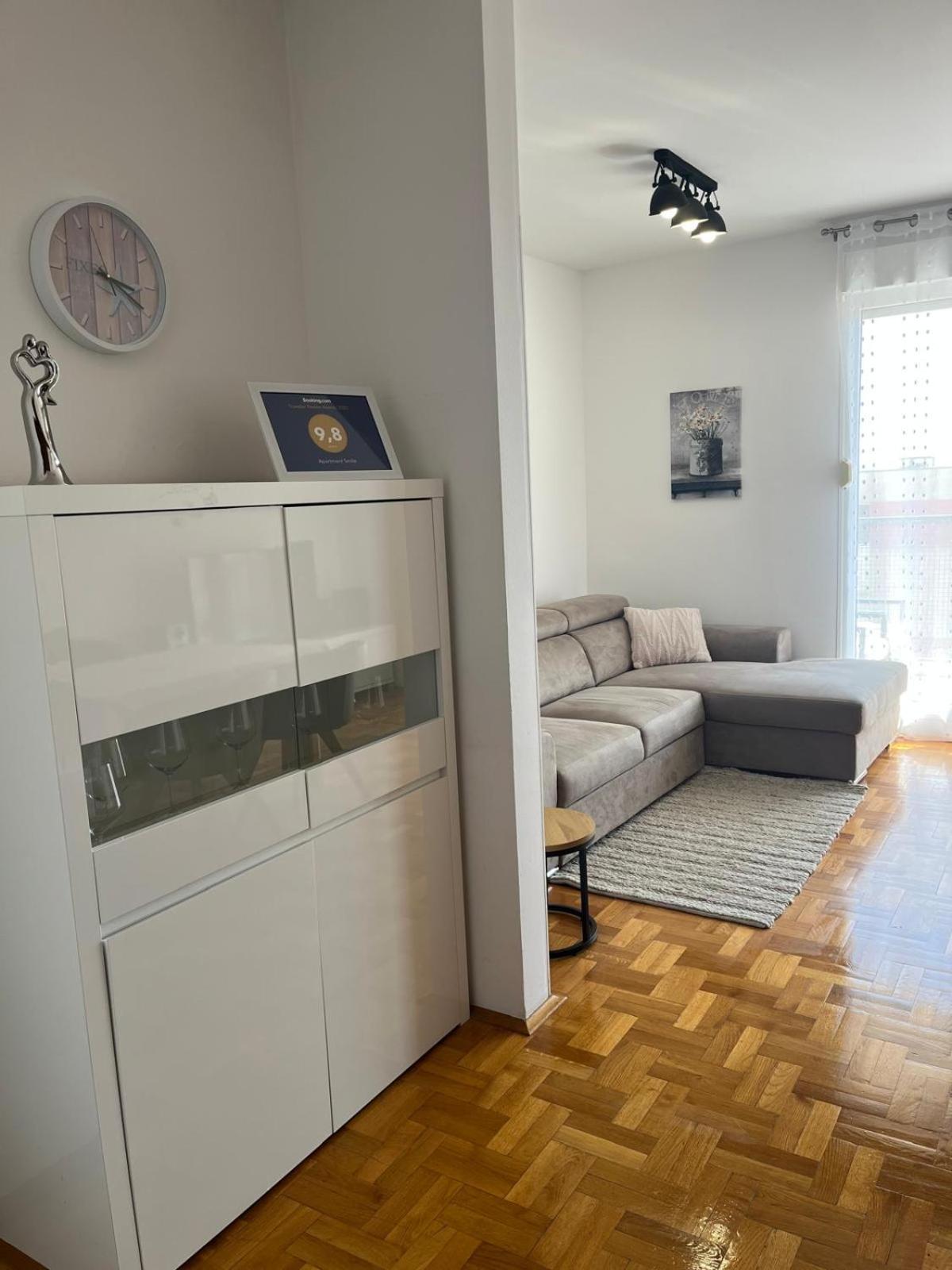 Spacious Apartment Smile With Terrace And Secure Garage Spalato Esterno foto
